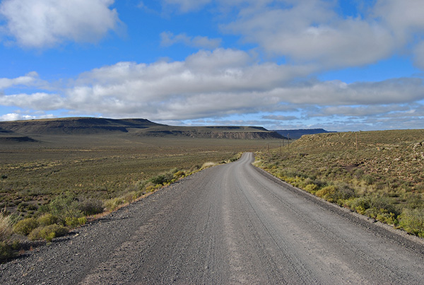 The road linking Loxton and Beaufort West is one of the most scenic travel experiences in the Great Karoo