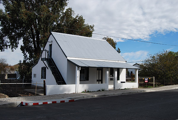 A fine example of a simple Karoo cottage in Merweville