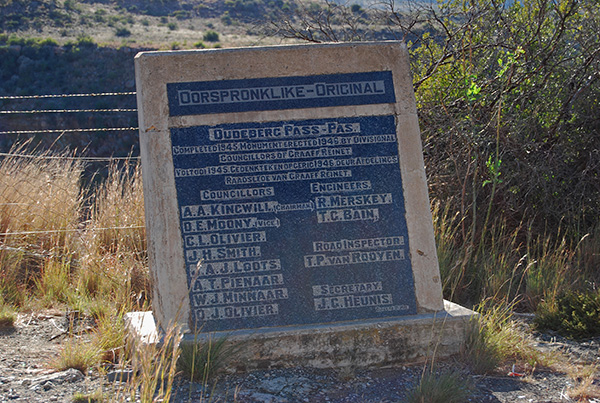 Oudeberg Pass Monument